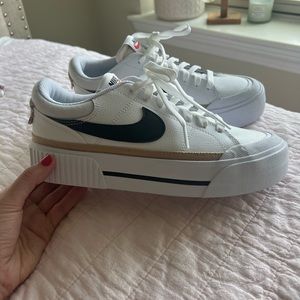 Women’s Nike Court Legacy Lift (never worn!)